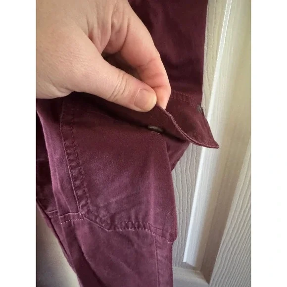 Athleta‎ Burgundy Cargo Utility Pants Women's Size 10 Tall Zippers Ankle Detail - Picture 5 of 12